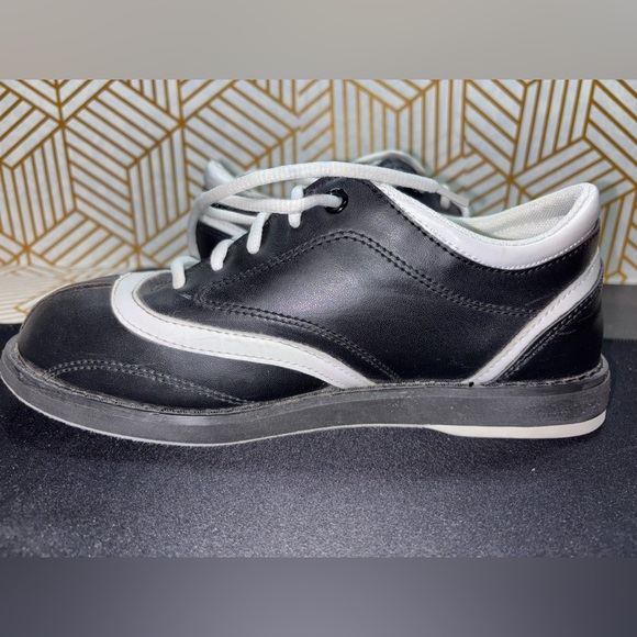 Elite Bowling Shoes Womens Size 8.5 Black White - Picture 7 of 12